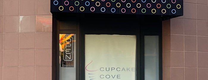 Cupcake Cove is one of Oaktown.