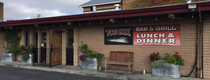 Traxx Bar & Grill is one of Restraunts.