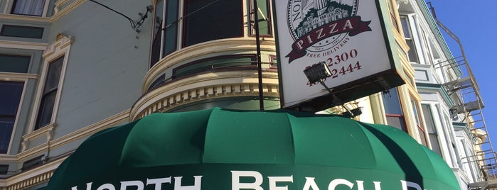 North Beach Pizza is one of Chrisさんのお気に入りスポット.