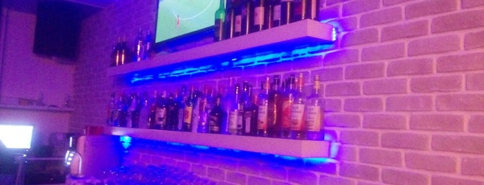 Morina Pool Bar is one of สถานที่ที่ rose ถูกใจ.