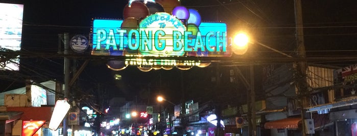 Patong Beach is one of Lugares favoritos de Javier Anastacio.