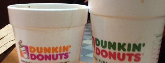 Dunkin' / Baskin-Robbins is one of Tempat yang Disukai Mark.
