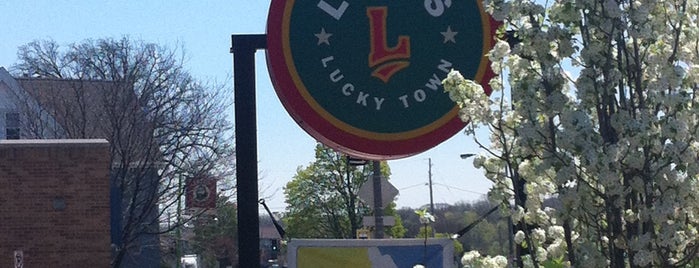 Leff's Lucky Town is one of Drinks.