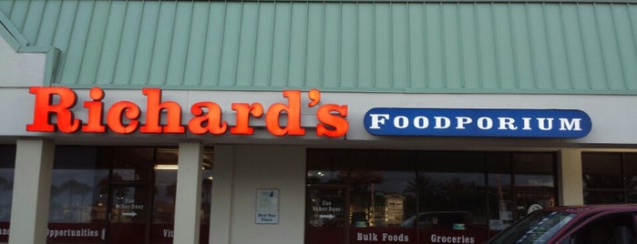 Richards Foodporium is one of Paulette’s Liked Places.