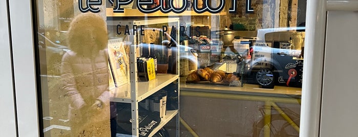 Le Peloton Café is one of Paris 🍷.