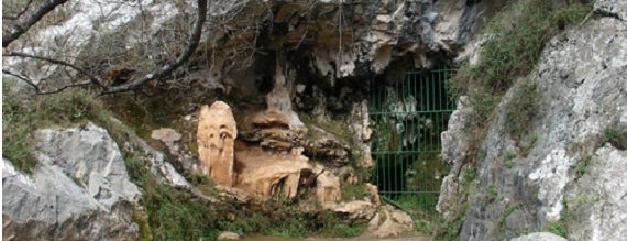 Cueva de las Monedas is one of Cantabria.