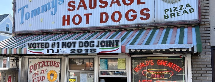 Tommy's Italian Sausage is one of Dogs in Jersey.