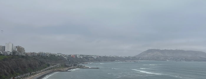 Malecón de la Reserva is one of 72 Hours in Lima.