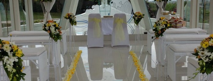 NOAH Bridal Villa is one of Charlesさんのお気に入りスポット.