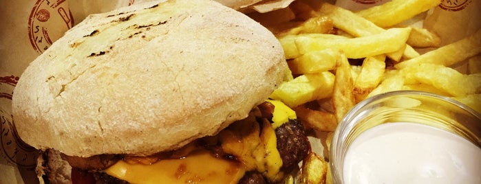 Butcher's Burger & Steak House is one of Street food 🌮.