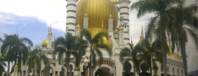Masjid Ubudiah (مسجد اوبودياه) is one of Visit Malaysia 2014: Islamic Tourism (Mosque).