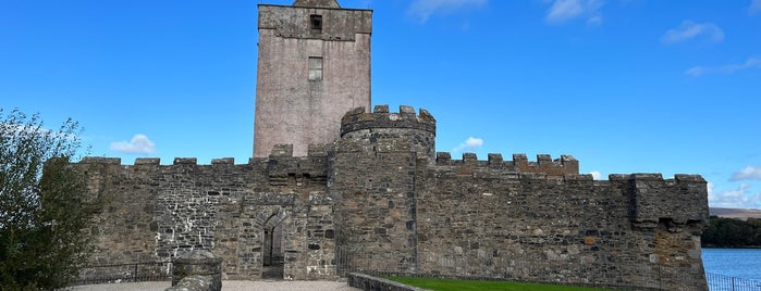 Doe Castle is one of Roadtrip / Ireland.