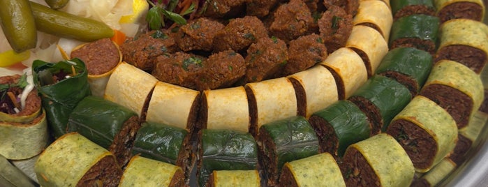 Maroll Çiğ Köfte is one of İstanbul lezzet noktaları.