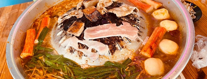 Mookata Thai BBQ泰式炭烧烧烤 is one of Johor Bahru.