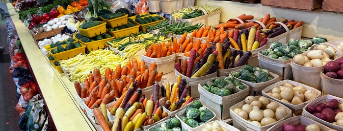 Marché des Jardiniers is one of Montreal, Canada.