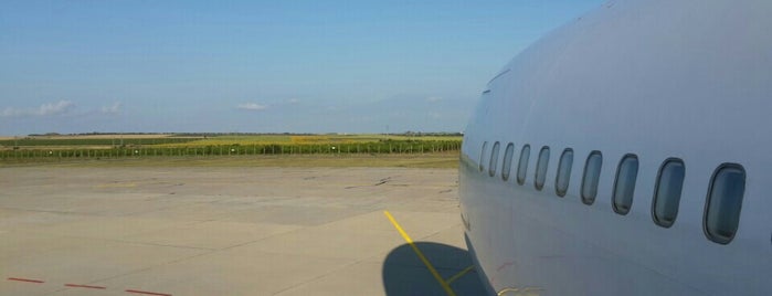 Burgas Airport (BOJ) is one of Tipps von David.