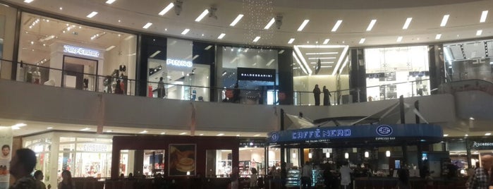 Dubai Marina Mall is one of David’in tavsiyeleri.