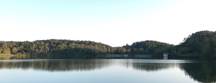 Yahoola Creek Reservoir is one of Lugares favoritos de Ken.