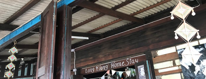 Long Klong Cafe is one of นนทบุรี.