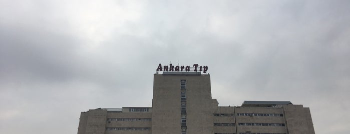 Ankara Üniversitesi Tıp Fakültesi İbn-i Sina Hastanesi is one of Esin Ozlem : понравившиеся места.