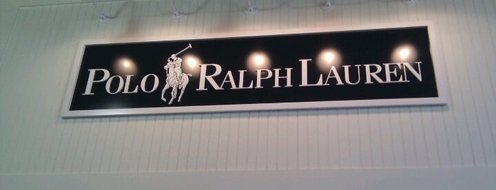 Polo Ralph Lauren Factory Store is one of Lieux qui ont plu à SergioAncira.