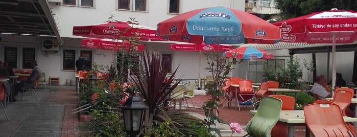 Trabzon Öğretmenevi is one of Lieux sauvegardés par Mutlu.