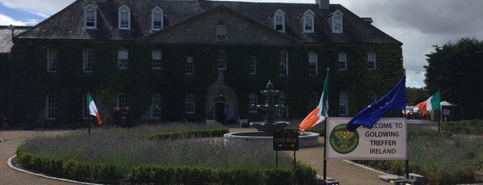 Celbridge Manor Hotel is one of Chrisさんのお気に入りスポット.