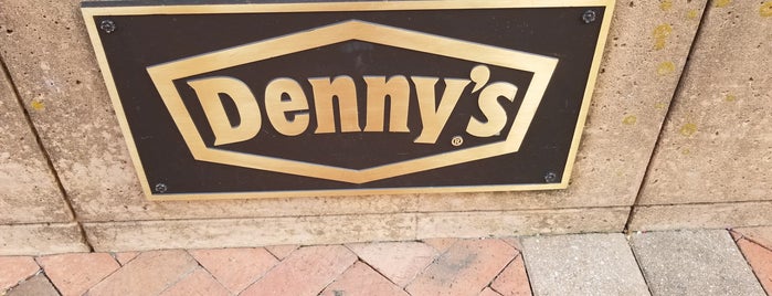 Denny's Corporation is one of Lugares favoritos de Frank.