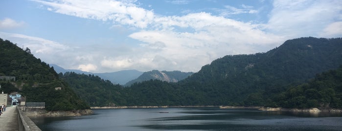 奥只見ダム is one of 日本のダム.