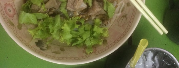 ก๋วยเตี๋ยวเนื้อตุ๋นอร่อยเด็ด ซอยพิพัฒน์ is one of Beef Noodles.bkk.