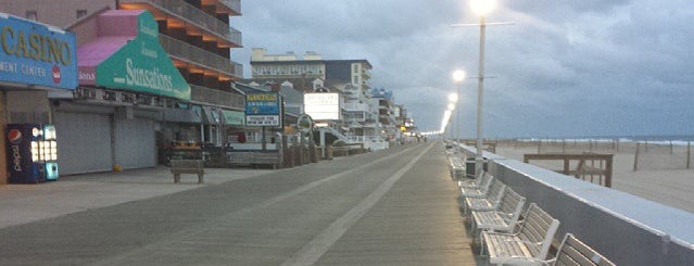 9th Street Beach is one of Locais salvos de Lily.