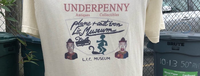Underpenny Antiques & Collectables is one of Larry'ın Beğendiği Mekanlar.