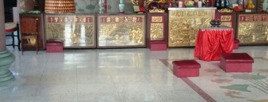 Lian Hwa Temple is one of Chinese Temples In Manila.