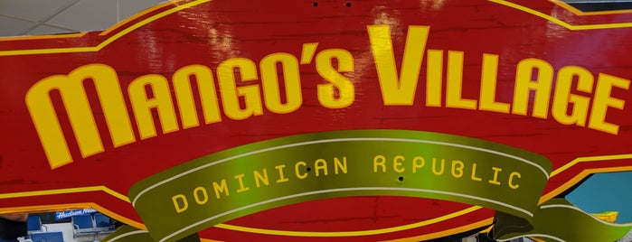 Mango's Village is one of Lugares favoritos de Rodrigo.
