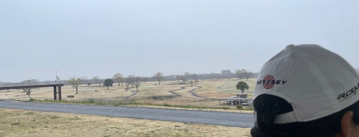 Koga Golf Links is one of 河川敷ゴルフ.