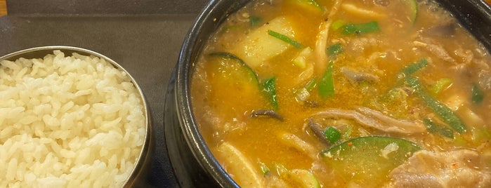 남산찌개 is one of 합정상수 점심밥집.