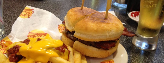 Johnny Rockets is one of 런치의여왕.