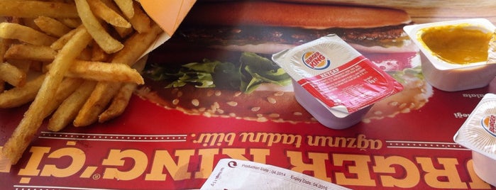 Burger King is one of berna'nın Beğendiği Mekanlar.