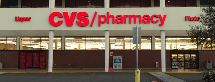 CVS pharmacy is one of Hanh : понравившиеся места.