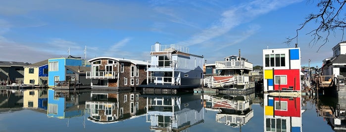 Sausalito Floating Homes Tour is one of California.