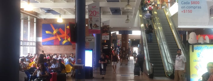 Terminal Tres Cruces is one of Uruguai.