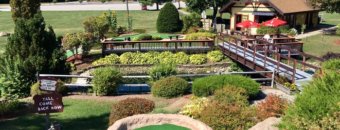 Hobo Hills Adventure Golf is one of NH.