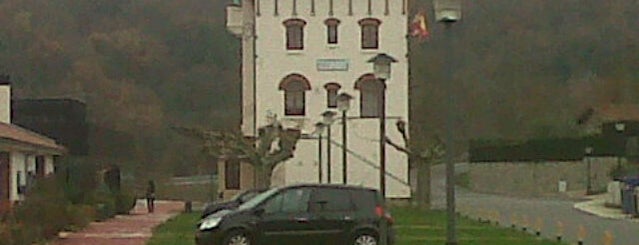 Ayuntamiento de Maeztu is one of Ruta del Tren Vasco Navarro (maeztu-antoñana).