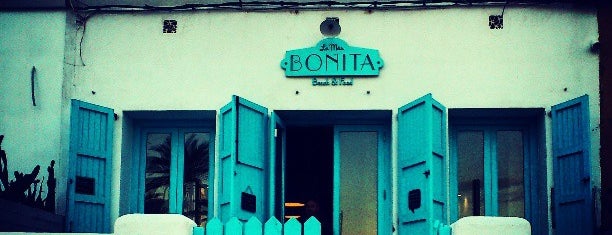 La Más Bonita Patacona is one of สถานที่ที่ Claudia ถูกใจ.