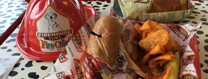Firehouse Subs is one of Lugares guardados de Lyric.