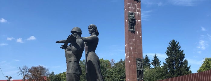 Монумент Слави is one of Львов!!!.