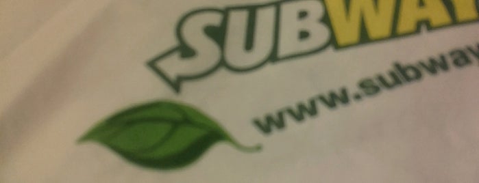 Subway is one of Lieux qui ont plu à Adhith.