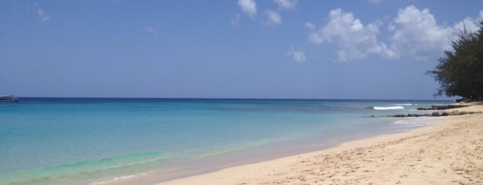 Colony Club Beach is one of Barbados Child-Friendly Beaches.