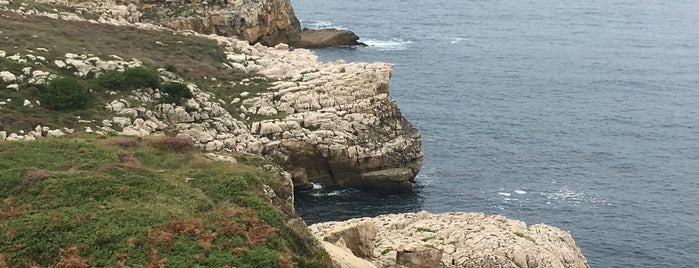 Faro de Suances is one of Faros.