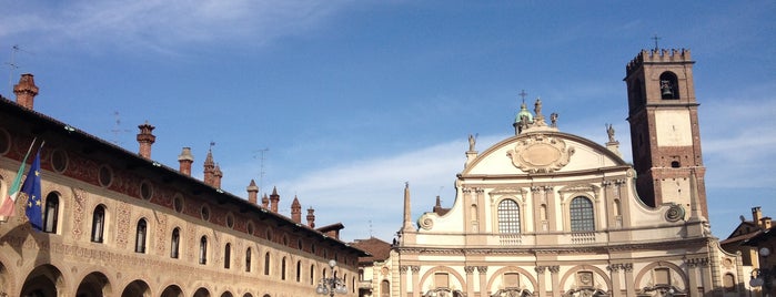 Piazza Ducale is one of EU-tips.